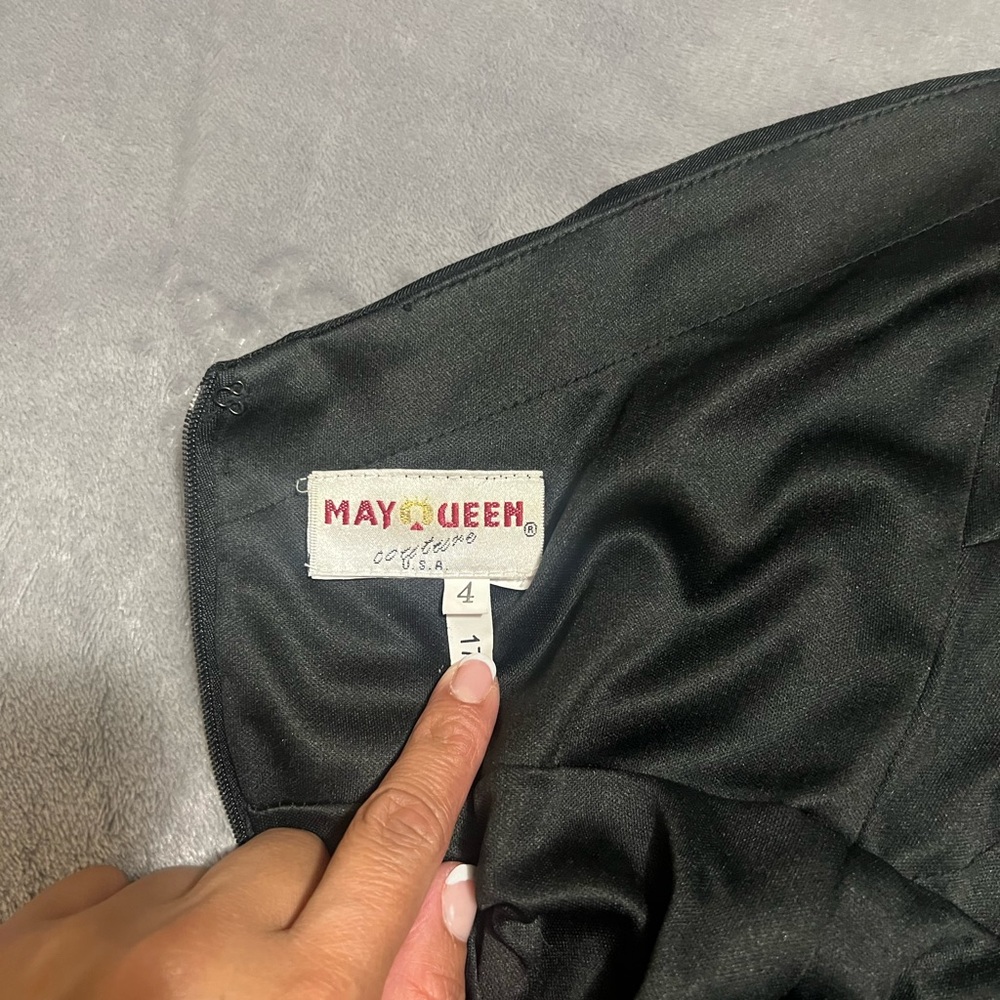 May Queen Elegant Black Gown